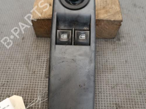 Used Left front window switch RENAULT CLIO IV (BH_) 1.5 dCi 75 (75 hp) 21322469