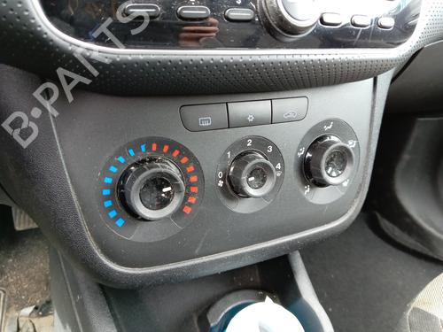 Used Climate control FIAT PUNTO EVO (199_) 1.3 D Multijet (199AXC1A, 199BXC1A, 199AXT1A, 199BXT1A) (75 hp) 25002670