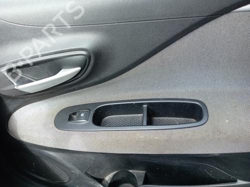 Used Right front window switch FIAT PUNTO EVO (199_) 1.3 D Multijet (199AXC1A, 199BXC1A, 199AXT1A, 199BXT1A) (75 hp) 25002674