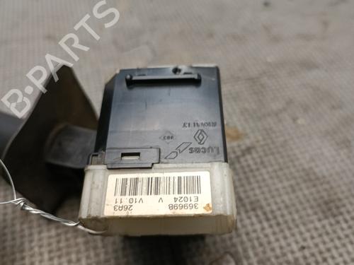 Used Steering column stalk Steering column stalk RENAULT MASTER II Van (FD) 2.2 dCI 90 (FD0G, FD0N, FD2G, FD2N, FD3G, FD3N) (90 hp) 21592557 21592557