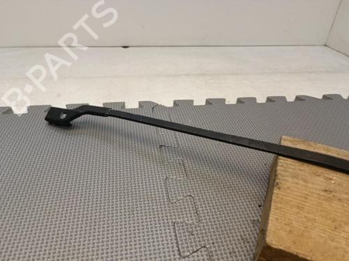 Used Front windshield wiper arm Front windshield wiper arm PEUGEOT 5008 (0U_, 0E_) 1.6 HDi (110 hp) 22130877 22130877