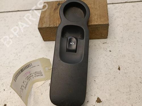 Used Right front window switch Right front window switch RENAULT MODUS / GRAND MODUS (F/JP0_) 1.5 dCi (FP0F, JP0F) (86 hp) 22130672 22130672
