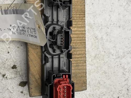 Used Warning switch Warning switch RENAULT CLIO II (BB_, CB_) 1.4 16V (B/CB0P, BB13) (98 hp) 22130680 22130680