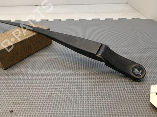 Front windshield wiper arm PEUGEOT 5008 (0U_, 0E_) 1.6 HDi | BP22130877C143 