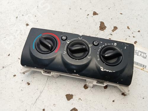 Used Climate control RENAULT CLIO II (BB_, CB_) 1.5 dCi (B/CB07) (65 hp) 29513452