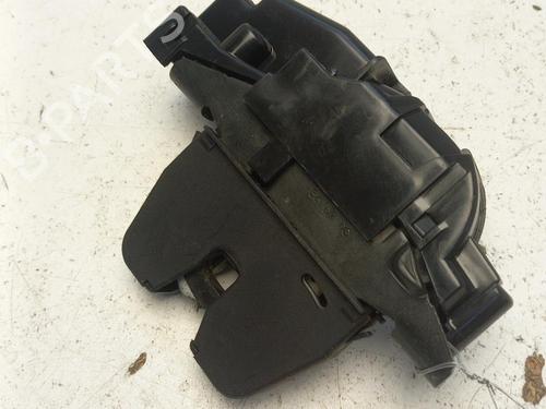 Used Tailgate lock PEUGEOT 308 I (4A_, 4C_) 1.6 HDi (109 hp) 22130281