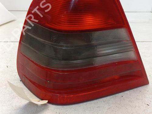 Used Left taillight Left taillight 21323035 21323035