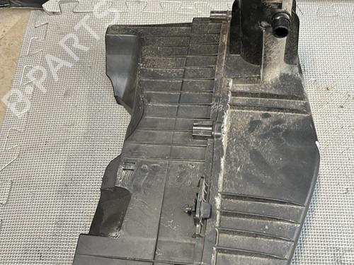 Used Air filter box Air filter box CITROËN C3 I (FC_, FN_) 1.4 i (73 hp) 22887536 22887536