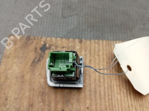 switch-peugeot-208-i-ca_-cc_-2012-2013-2014-2015-2016-2017-2018-2019-2020-2021-24828928 main image