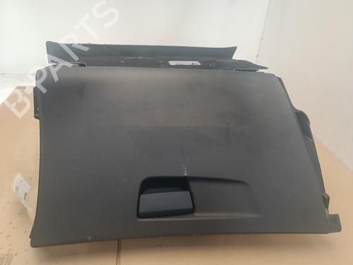 glove-box-citroen-c4-picasso-ii-2013-33468747 main image