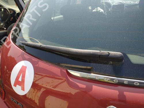 Used Rear windshield wiper arm PEUGEOT 208 I (CA_, CC_) 1.6 HDi / BlueHDi 75 (75 hp) 27898363