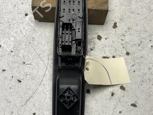 Used Left front window switch Left front window switch CITROËN DS3 (SA_) 1.6 THP 155 (156 hp) 21322803 21322803