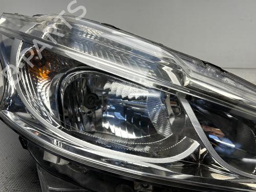 Used Right headlight Right headlight PEUGEOT 208 I (CA_, CC_) 1.2 VTI 82 (82 hp) 22887539 22887539