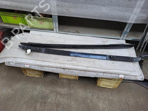 roof-bars-citroen-c4-cactus-12-vti-82-2014-22129160 main image
