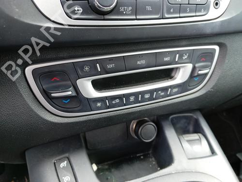Used Climate control RENAULT SCÉNIC III (JZ0/1_) 1.2 TCe (116 hp) 25002894
