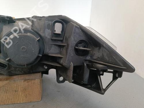 Used Right headlight Right headlight RENAULT MEGANE II (BM0/1_, CM0/1_) 1.9 dCi (BM0G, CM0G) (120 hp) 21323743 21323743