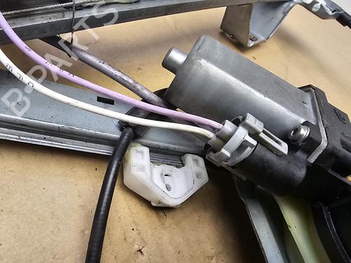 Used Front right window mechanism Front right window mechanism RENAULT KANGOO Express (FW0/1_) Z.E. (FW0Z, FW1Z) (60 hp) 39933177 39933177