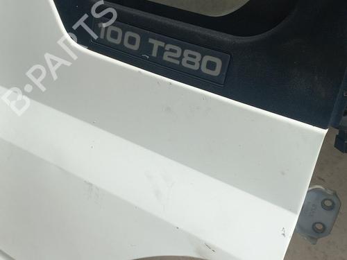 Used Right front door FORD TRANSIT Van (FA_ _) 2.0 DI (FAE_, FAF_, FAG_) (100 hp) 22129964