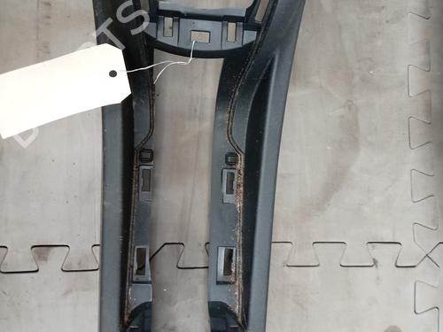 Used Middle console Middle console PEUGEOT 208 I (CA_, CC_) 1.4 HDi (68 hp) 32753949 32753949