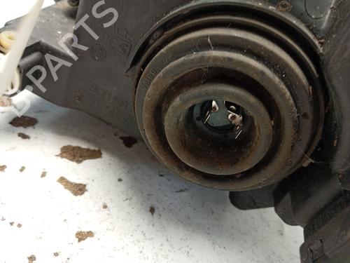 Used Right headlight Right headlight PEUGEOT 206 Hatchback (2A/C) 1.9 D (69 hp) 29758952 29758952