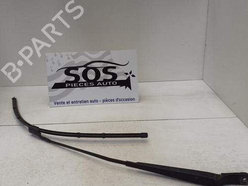 Used Front windshield wiper arm PEUGEOT 3008 I MPV (0U_) 1.6 HDi (114 hp) 21324445