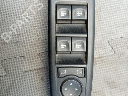 Used Left front window switch Left front window switch RENAULT GRAND SCÉNIC III (JZ0/1_) 1.9 dCi (JZ0J, JZ0N, JZ1K, JZ1S) (131 hp) 25740561 25740561