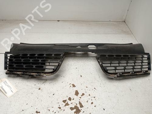 Grill RENAULT CLIO II (BB_, CB_) 1.4 16V (B/CB0P, BB13) (98 hp) 31794054