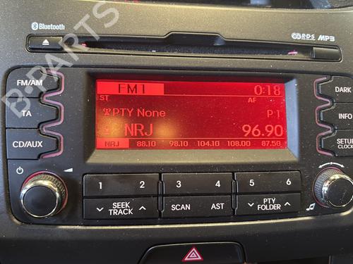 Used Radio KIA SPORTAGE III (SL) 1.7 CRDi (116 hp) 26735255