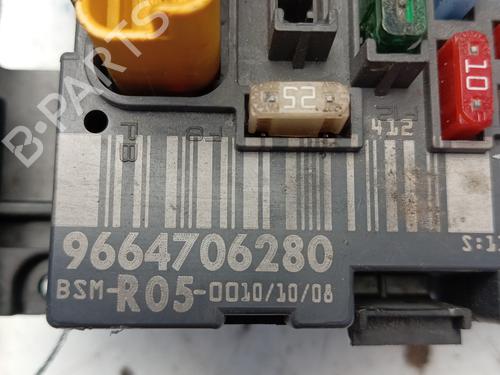 Used Fuse box Fuse box PEUGEOT 308 I (4A_, 4C_) 2.0 HDi (136 hp) 31601252 31601252