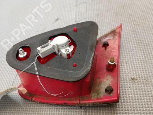 Used Left tailgate light Left tailgate light ALFA ROMEO 147 (937_) 1.9 JTD (937.AXD1A, 937.BXD1A, 937.AXV1A, 937.BXB1A,... (115 hp) 22131070 22131070