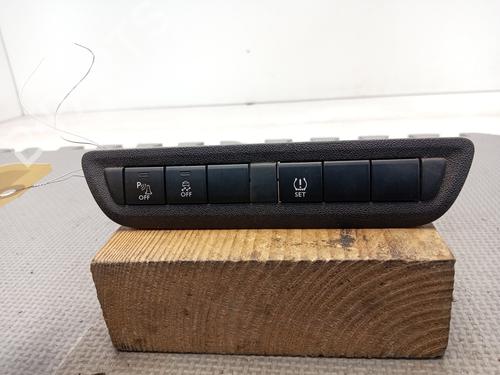 Used Electronic module PEUGEOT 208 I (CA_, CC_) 1.2 VTI 82 (82 hp) 23904946