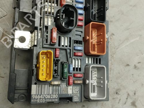 Used Fuse box CITROËN C4 I (LC_) 1.6 HDi (90 hp) 29004142