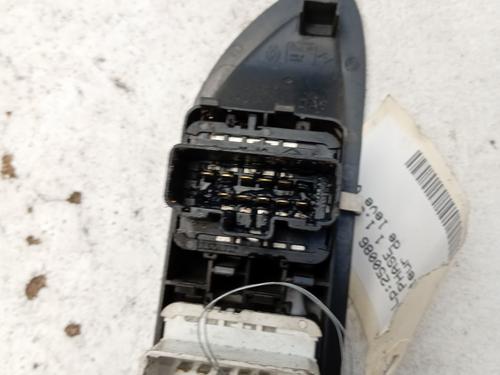 Left front window switch RENAULT LAGUNA II (BG0/1_) 1.9 dCi | BP29609784I27 