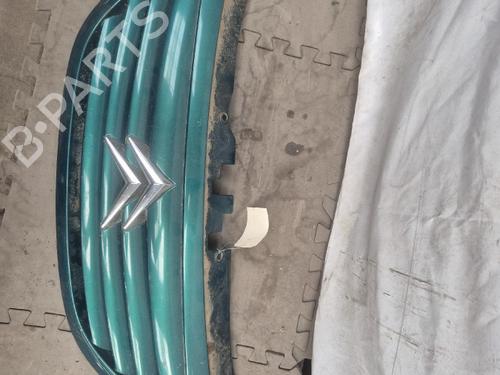 Used Grille Grille CITROËN C3 I (FC_, FN_) 1.4 HDi (68 hp) 40537352 40537352