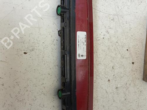 Used Third brake light RENAULT CLIO III Grandtour (KR0/1_) 1.5 dCi (KR0F) (86 hp) 28304867