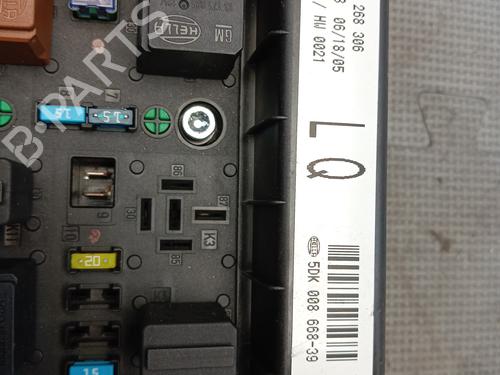 Used Fuse box Fuse box OPEL ZAFIRA / ZAFIRA FAMILY B (A05) 1.7 CDTI (M75) (125 hp) 25600889 25600889