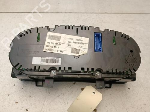 Used Instrument cluster VW SCIROCCO III (137, 138) 1.4 TSI (160 hp) 21323899