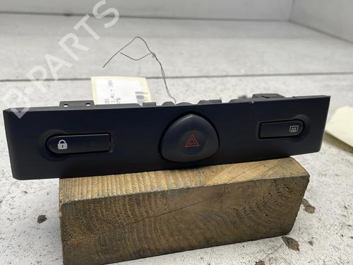 Used Warning switch RENAULT CLIO II (BB_, CB_) 1.4 16V (B/CB0P, BB13) (98 hp) 22130680