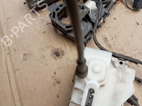 Front right lock RENAULT SCÉNIC II (JM0/1_) 1.5 dCi (JM1E, JM16) | BP26524402C97 