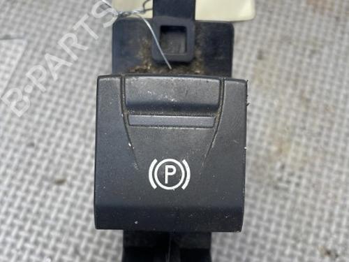 Used Switch RENAULT LAGUNA III (BT0/1) 2.0 dCi (BT07, BT0J, BT14, BT1A, BT1S) (131 hp) 21323872