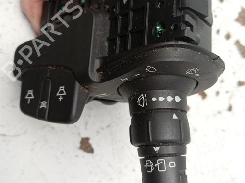 Used Steering column stalk RENAULT SCÉNIC II (JM0/1_) 1.5 dCi (JM1E, JM16) (106 hp) 31601235