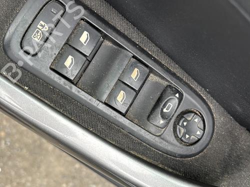 Left mirror PEUGEOT 308 SW I (4E_, 4H_) 1.6 HDi | BP27527771C26 