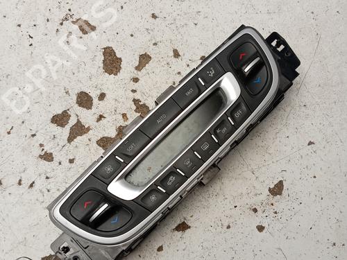 Used Climate control RENAULT MEGANE II (BM0/1_, CM0/1_) 1.6 16V (BM0C, CM0C) (113 hp) 30358001