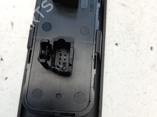 Left front window switch PEUGEOT 307 Break (3E) 2.0 HDI 110 | BP29373106I27 