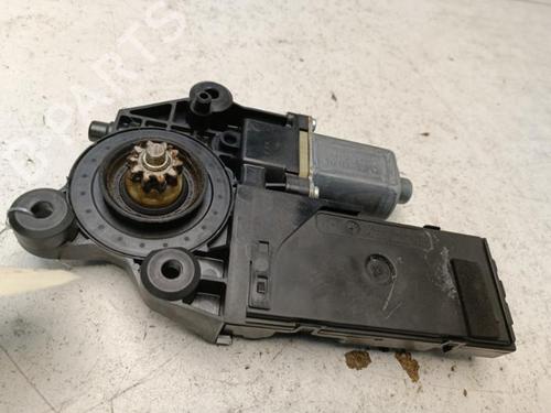 Used Left front window motor Left front window motor RENAULT MEGANE III Hatchback (BZ0/1_, B3_) 1.5 dCi (BZ09, BZ0D, BZ1W, BZ29, BZ14) (110 hp) 22130737 22130737