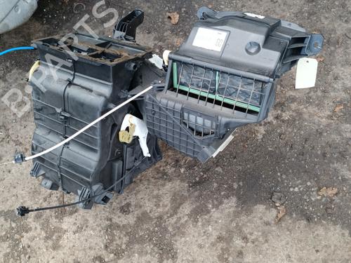 Used Heater matrix box Heater matrix box TOYOTA AYGO (_B1_) 1.0 (KGB10_, KGB10R) (68 hp) 22131468 22131468