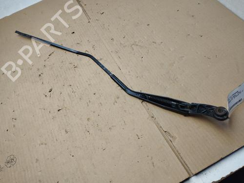 Used Front windshield wiper arm Front windshield wiper arm 36902890 36902890