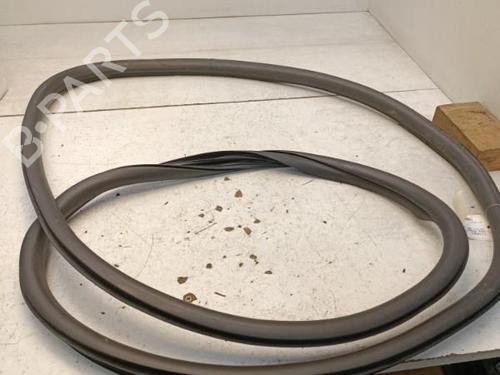Used Rubber door seal Rubber door seal CITROËN DS3 (SA_) 1.6 THP 155 (156 hp) 21322782 21322782