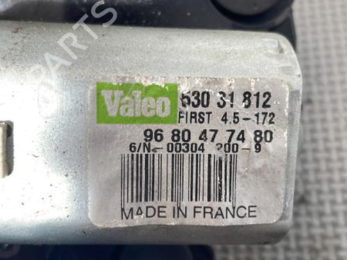 Used Rear wiper motor Rear wiper motor PEUGEOT 5008 (0U_, 0E_) 1.6 HDi (110 hp) 21322735 21322735