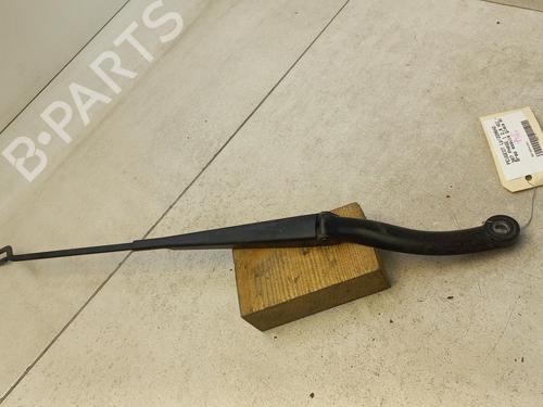 Used Front windshield wiper arm PEUGEOT 307 (3A/C) 2.0 HDi 90 (90 hp) 22129897